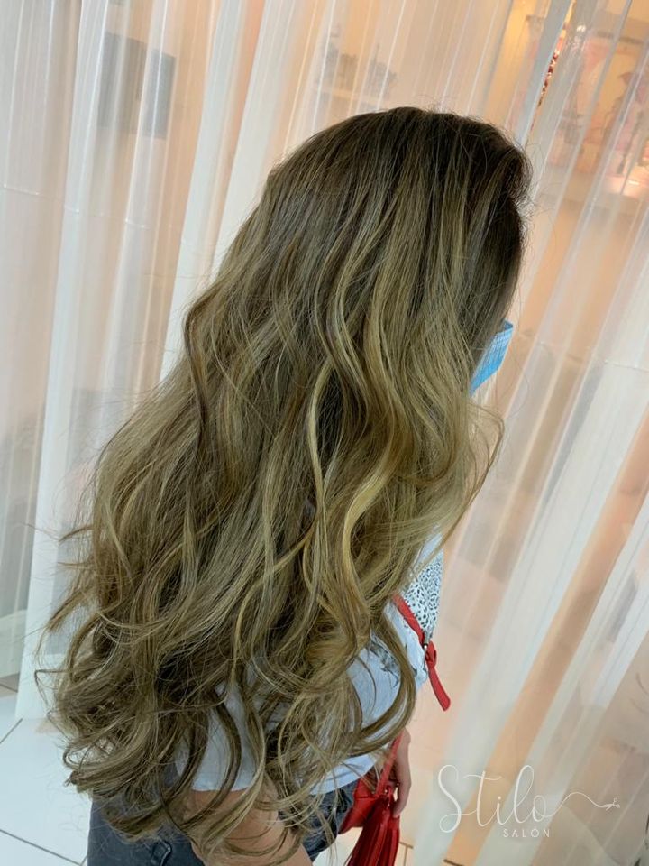 Balayage hecho en Stilo Salón, Roma Norte, CDMX