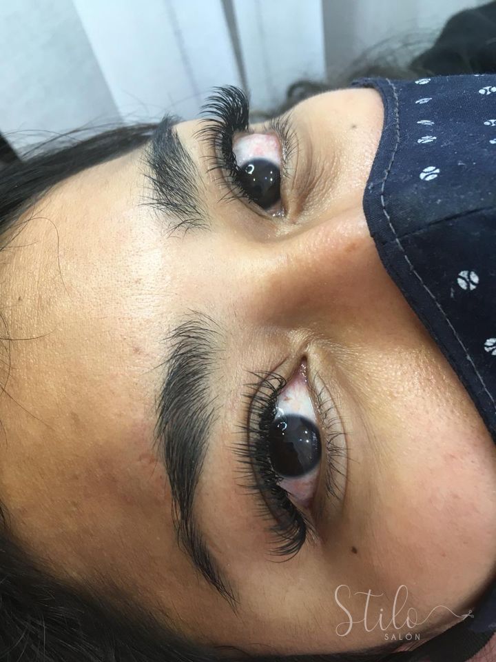 Extensiones de pestañas con efecto natural, Stilo Salón Roma Norte